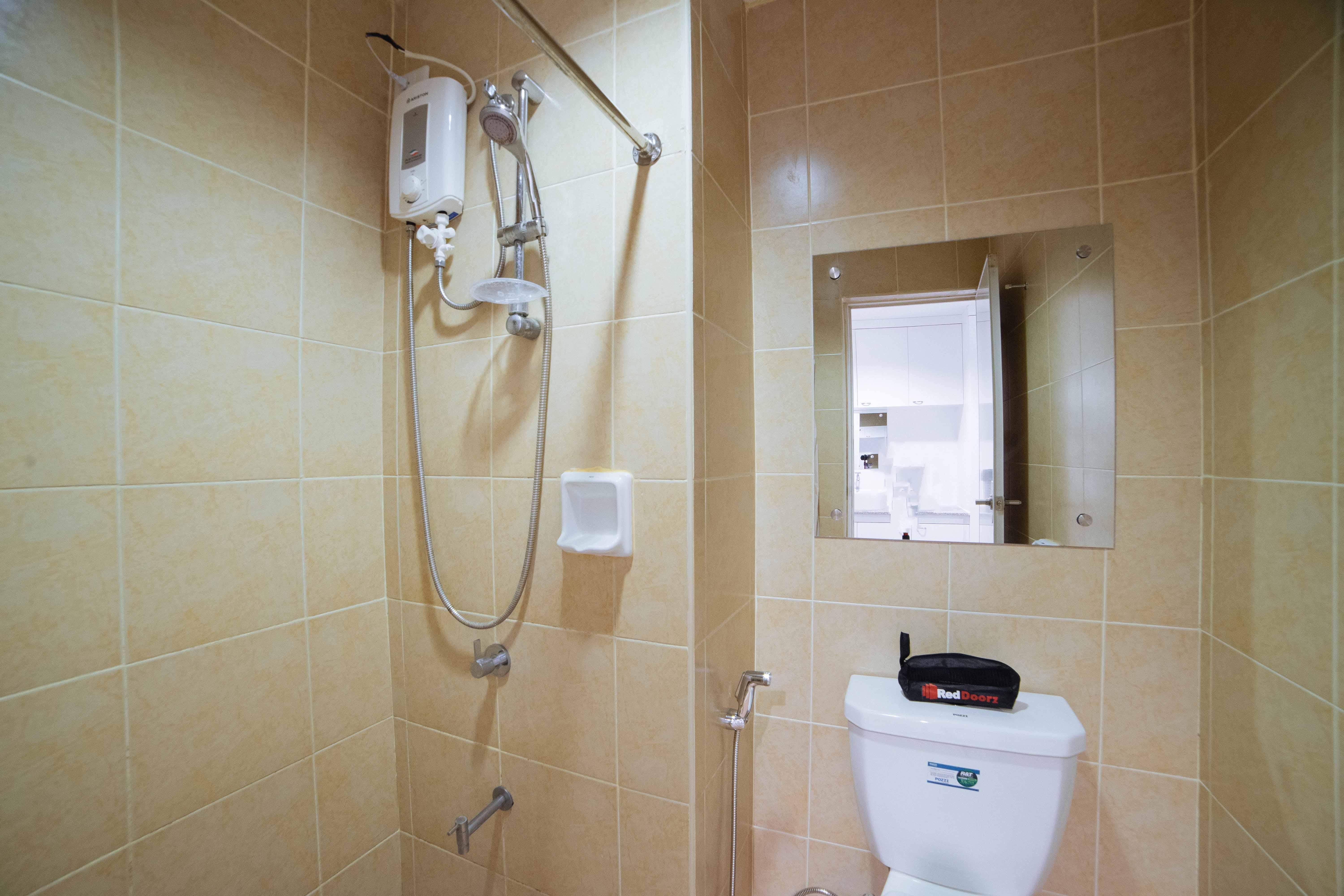 Reddoorz Plus @ Roxas Street Davao Экстерьер фото