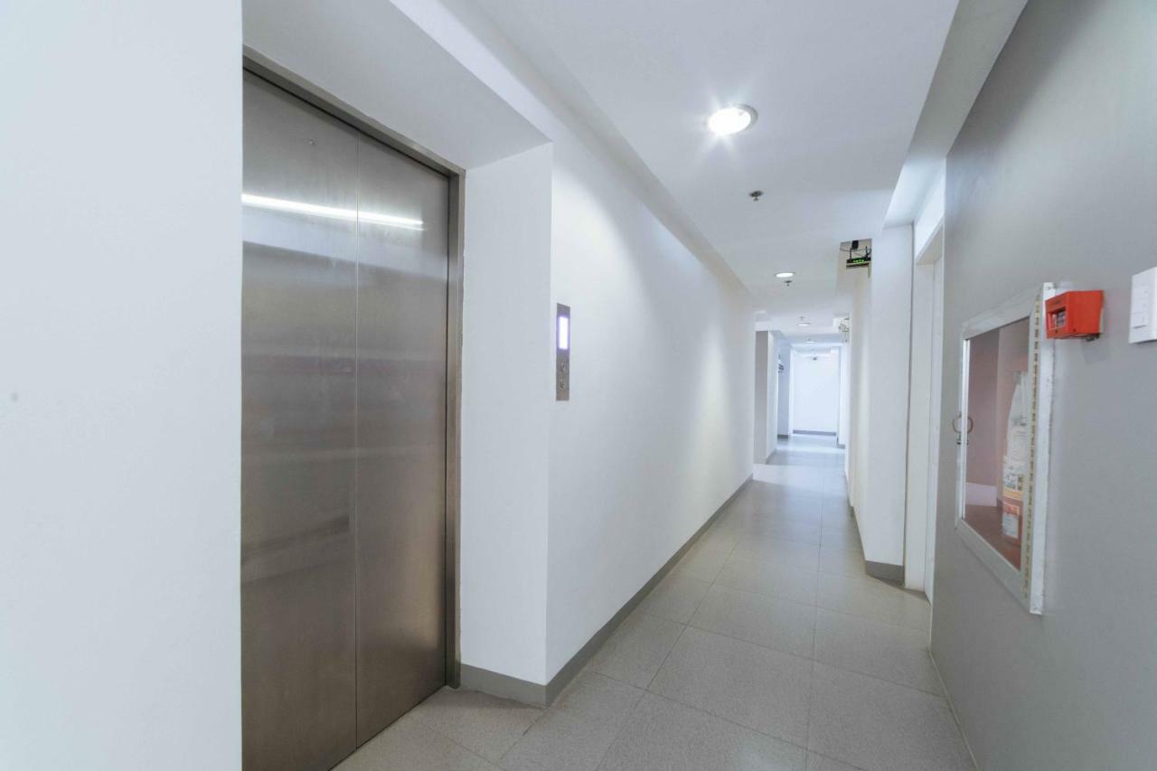 Reddoorz Plus @ Roxas Street Davao Экстерьер фото